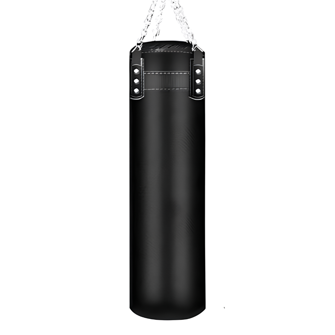 Sac de frappe noir avec attaches métalliques et chaînes, idéal pour un entraînement intensif en boxe et sports de combat.